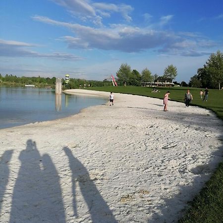 Ferienwohnung Schuhmann Mit Wintergarten Und Garten Therme Aquapulco Und Ikuna Erlebnispark, Zoo Schmiding 20 Min Mit Auto Entfernt Ab 3 Naechte Buchbar Hinzenbach Екстер'єр фото